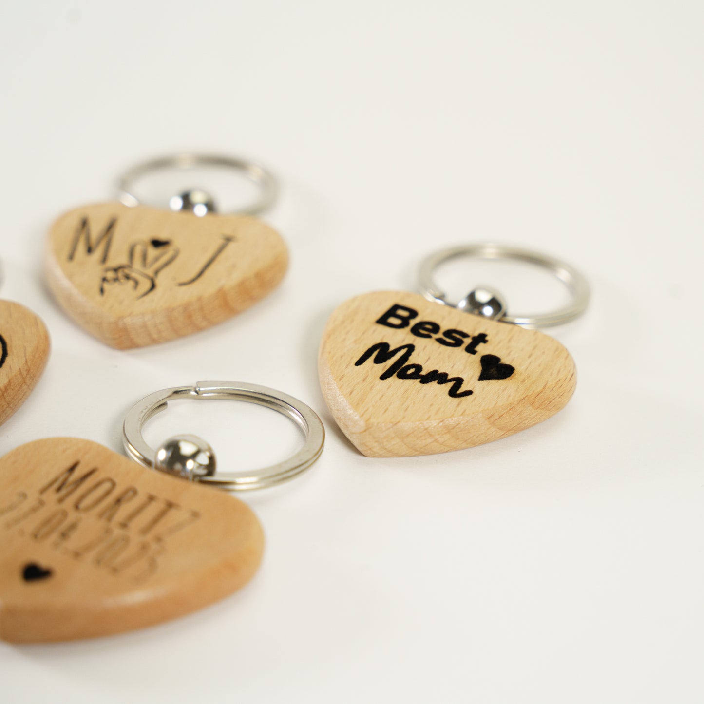 Personalisierter Schlüsselanhänger herzförmig