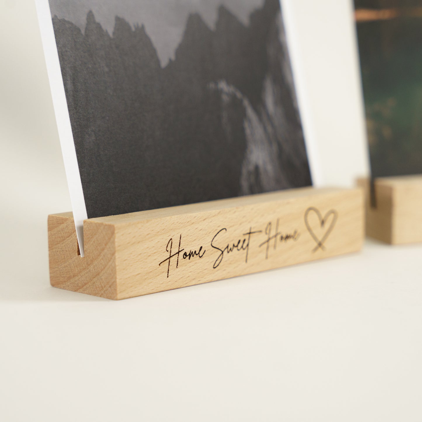 Personalisierter Holz-Bildaufsteller mit Gravur